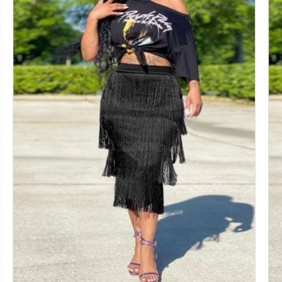 ON & POPPIN! - Picture 3 of 3